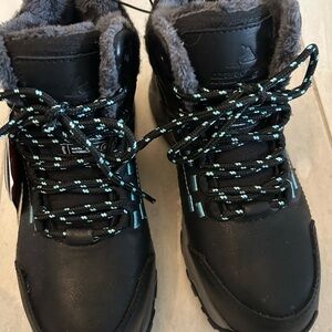 NEW Ladies Waterproof Hiking Boots